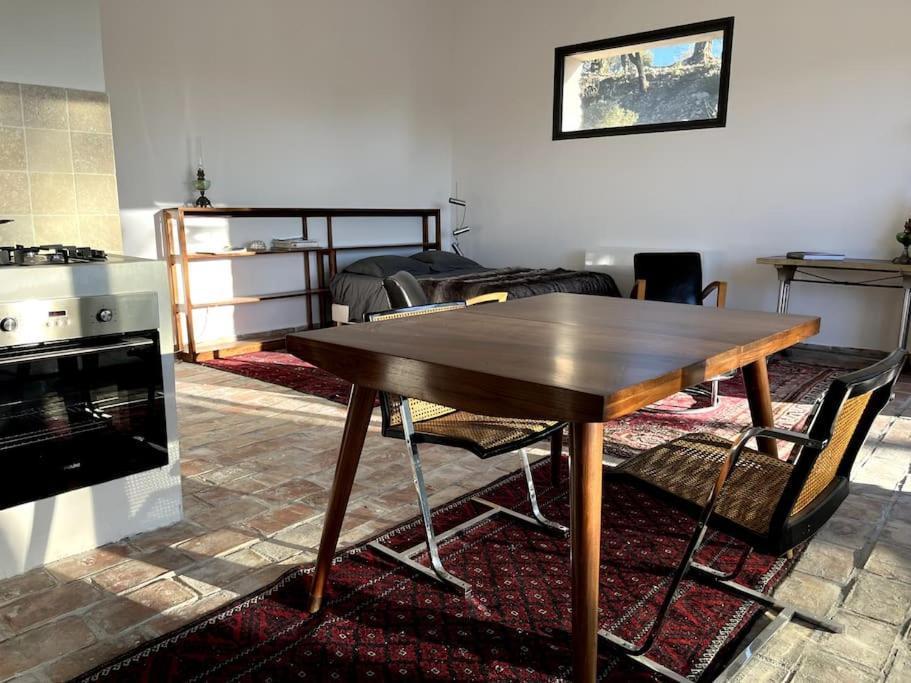 Au Cabanon Βίλα Pourrieres Εξωτερικό φωτογραφία